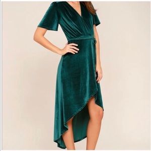 Lulu’s Amour Green Velvet Wrap Dress High Low Size L